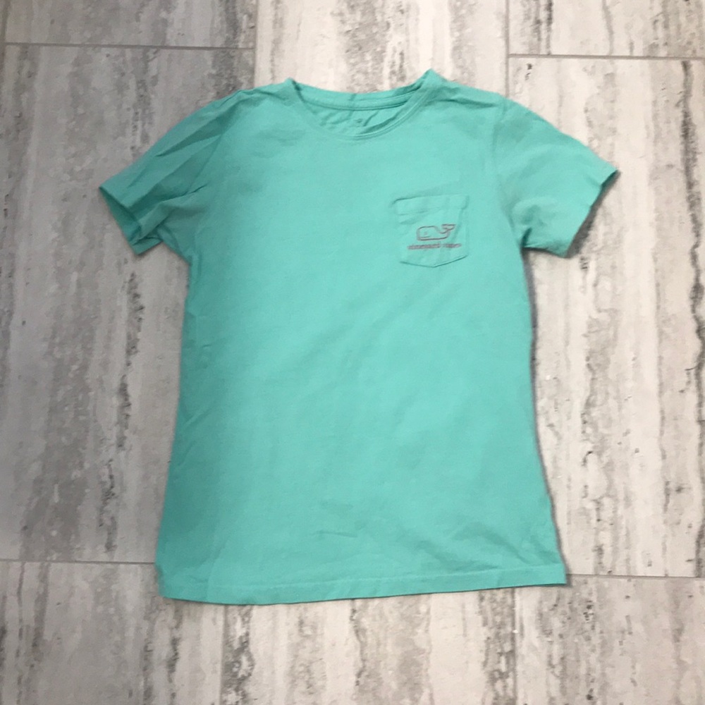 Women’s short  sleeve Vineyard Vines shirt